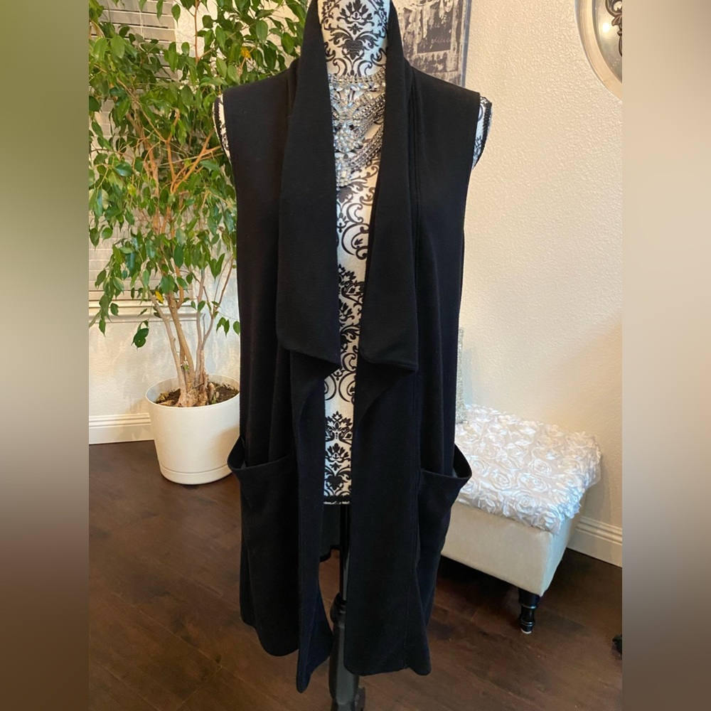 Max Studio Sleeveless long Sweater